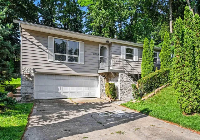 Photo 1 of Manufactured home for sale at 1824 Peachtree Ln, South Bend, IN 46617 | MLS# 202627309 | Listing updated on 2026-09-16