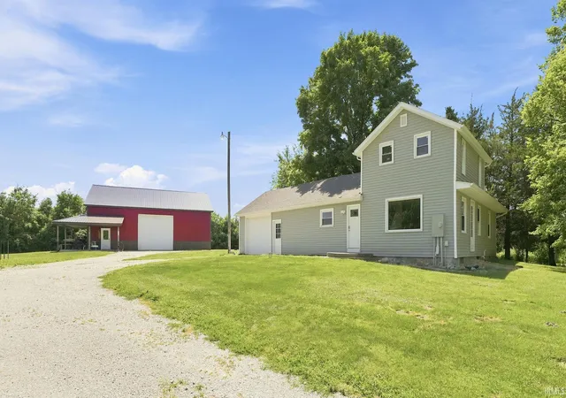 Homes for sale in Warsaw, IN | 3243 E 600 S, Warsaw, IN 46580 | MLS# 202627312