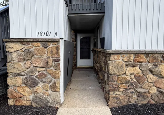 1st image of 18101 Stoneridge St #A, South Bend, IN 46637 | MLS# 202627318