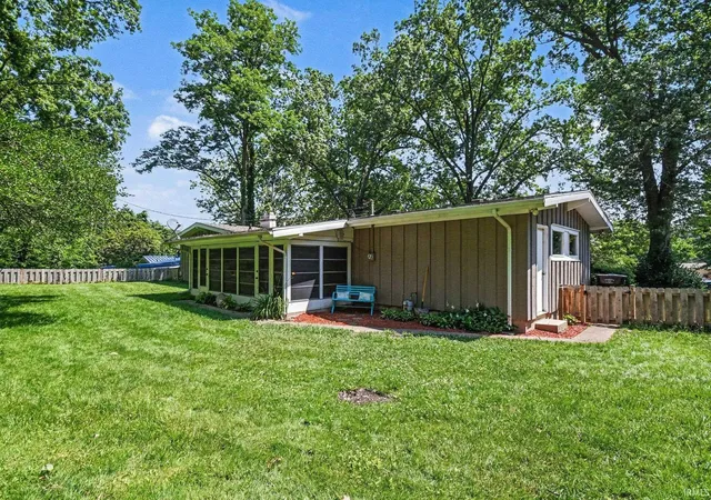 Homes for sale in South Bend, IN | 3119 Caroline St, South Bend, IN 46614 | MLS# 202627333