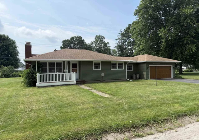 Homes for sale in Argos, IN | 301 W Indiana Ave, Argos, IN 46501 | MLS# 202627348