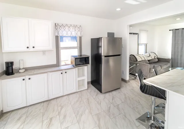 Photo 3 of Sale Pending at 1425 Wimberg Rd, Evansville, IN 47710 | MLS# 202627353 | Listing updated on 2026-07-10