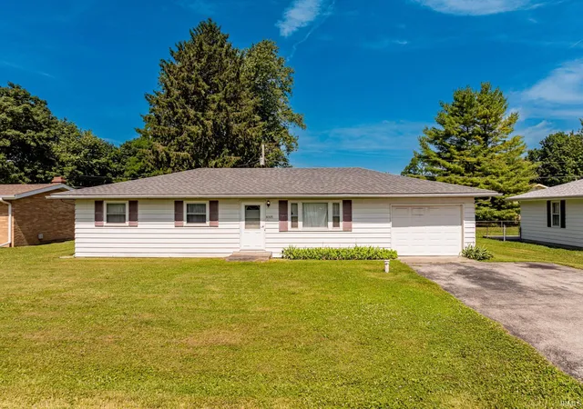Homes for sale in Muncie, IN | 6005 S Elmview Dr, Muncie, IN 47302 | MLS# 202627355