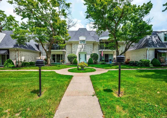 Homes for sale in Muncie, IN | 4501 N Wheeling 1 202 Ave #1-202, Muncie, IN 47304 | MLS# 202627373
