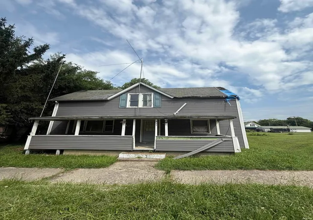Homes for sale in Delphi, IN | 411 W Franklin St, Delphi, IN 46923 | MLS# 202627376