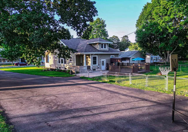 Homes for sale in Warsaw, IN | 1012 E Fort Wayne Street, Warsaw, IN 46580 | MLS# 202627380