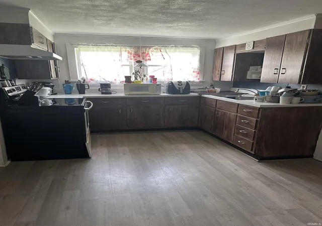 Photo 2 of Manufactured home for sale at 283 N Thorne St, Wabash, IN 46992 | MLS# 202627387 | Listing updated on 2026-07-22