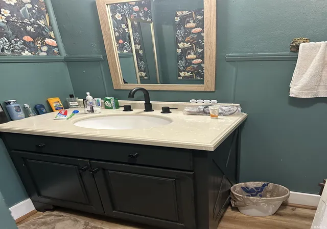 Photo 3 of Manufactured home for sale at 283 N Thorne St, Wabash, IN 46992 | MLS# 202627387 | Listing updated on 2026-07-22