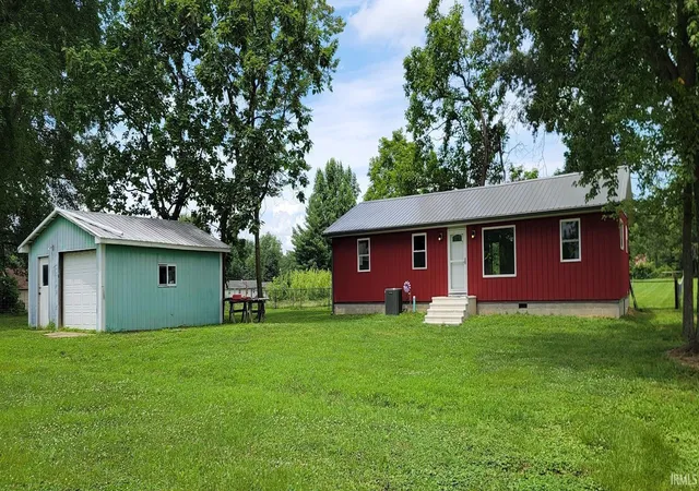 2nd image of 1505 E 400 N, Petersburg, IN 47567 | MLS# 202627389