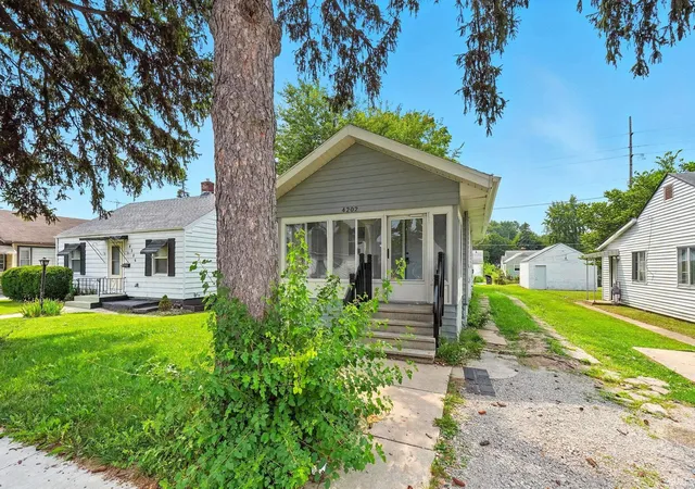 Photo 3 of Manufactured home for sale at 4202 Hanna St, Fort Wayne, IN 46806 | MLS# 202627396 | Listing updated on 2026-07-09
