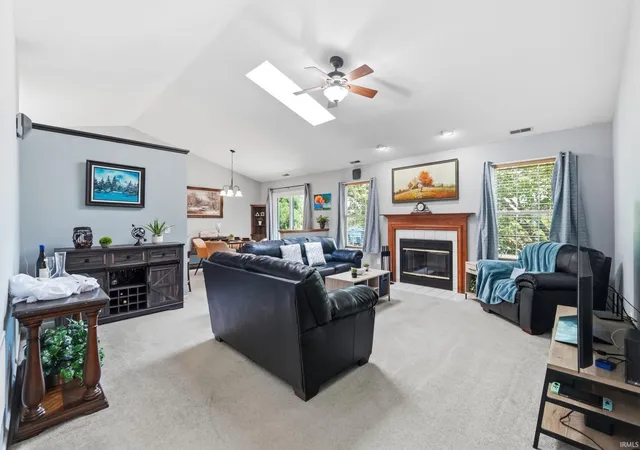 Photo 4 of Sale Pending at 615 Mission Hl Dr, Fort Wayne, IN 46804 | MLS# 202627398 | Listing updated on 2026-07-11