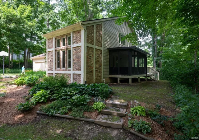 Photo 3 of Sale Pending at 5629 Burnham Woods Ln, Fort Wayne, IN 46804 | MLS# 202627409 | Listing updated on 2026-07-14
