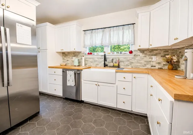 Photo 4 of Manufactured home for sale at 2020 E State Rd 10, Knox, IN 46534 | MLS# 202627412 | Listing updated on 2026-07-10