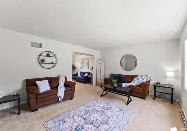3rd image of 25787 Meadow Oak Ln, Elkhart, IN 46514 | MLS# 202627415
