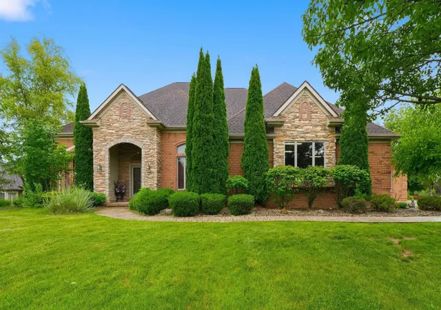 1st image of 112 E Twin Eagles Blvd, Huntertown, IN 46748 | MLS# 202627429