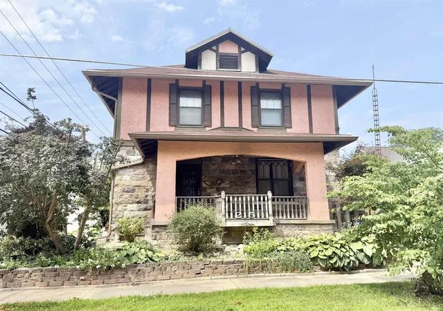 Homes for sale in Logansport, IN | 215 22nd St, Logansport, IN 46947 | MLS# 202627430