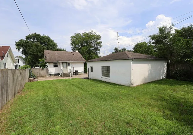 23rd image of 1209 Magnolia Ave, Elkhart, IN 46514 | MLS# 202627435