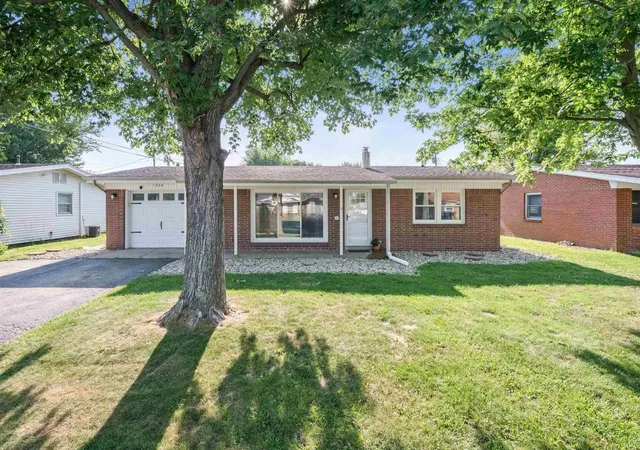 1st image of 1524 Cranbrook Dr, Kokomo, IN 46902 | MLS# 202627436