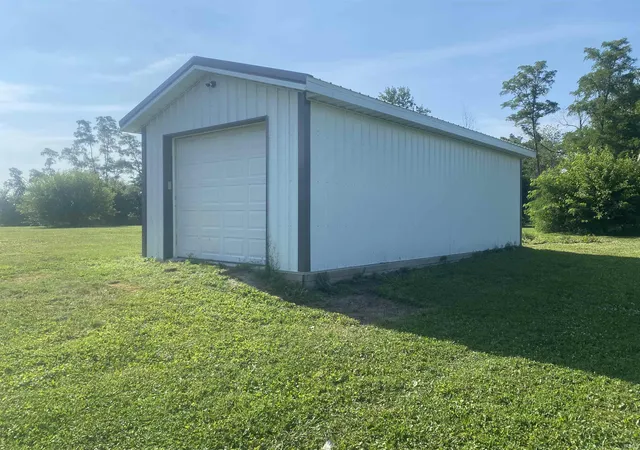 15th image of 240 Watson St, Winchester, IN 47394 | MLS# 202627437