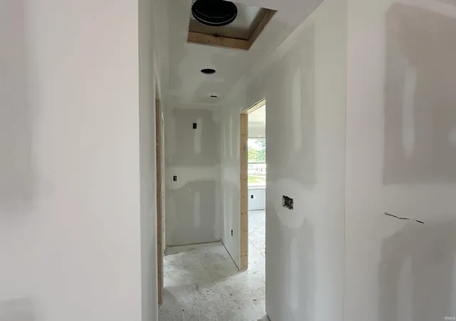 Photo 3 of Sale Pending at 124 Lincoln St, Oakland City, IN 47660 | MLS# 202627442 | Listing updated on 2026-09-06