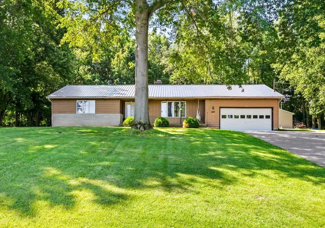Homes for sale in Warsaw, IN | 2653 W 200 S, Warsaw, IN 46580 | MLS# 202627448