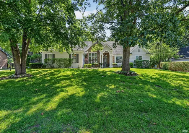 Homes for sale in Granger, IN | 52592 Willow Bend Dr, Granger, IN 46530 | MLS# 202627452