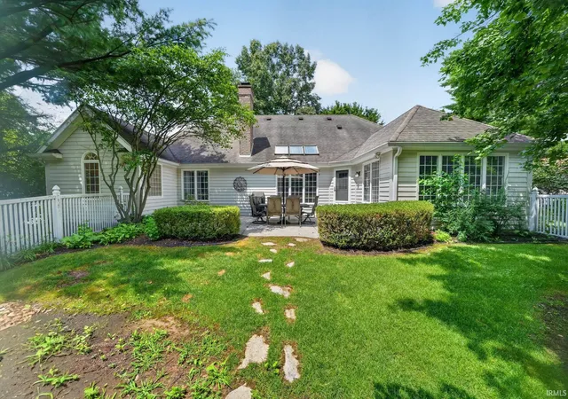 3rd image of 52592 Willow Bend Dr, Granger, IN 46530 | MLS# 202627452
