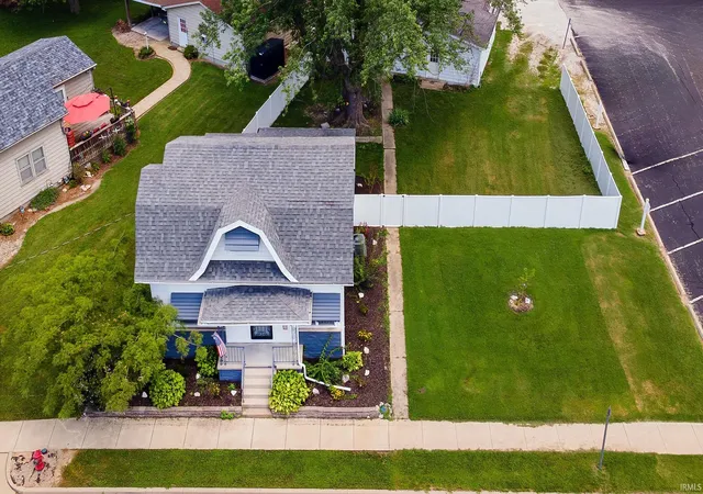 2nd image of 608 N Main St, Bicknell, IN 47512 | MLS# 202627456