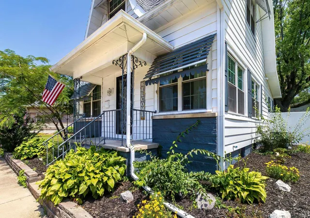5th image of 608 N Main St, Bicknell, IN 47512 | MLS# 202627456