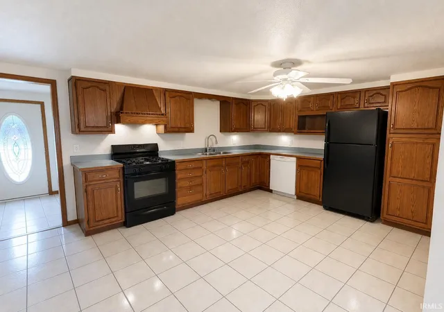 3rd image of 312 S Chicago St, Royal Center, IN 46978 | MLS# 202627466
