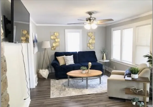 Photo 2 of Manufactured home for sale at 927 S Twyckenham Dr, South Bend, IN 46615 | MLS# 202627474 | Listing updated on 2026-08-04