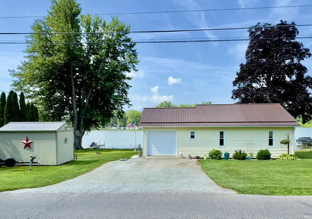 Homes for sale in Warsaw, IN | 177 Ems B61 Ln, Warsaw, IN 46582 | MLS# 202627475