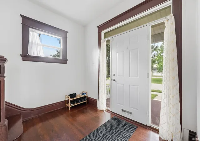 Photo 4 of Sale Pending at 1824 E Pontiac St, Fort Wayne, IN 46803 | MLS# 202627483 | Listing updated on 2026-07-13