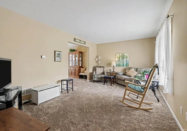 5th image of 51665 Sandelwood Ct, Granger, IN 46530 | MLS# 202627484