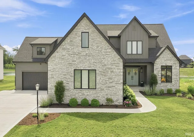 Homes for sale in Fort Wayne, IN | 10664 Chesntnut Creek Blvd, Fort Wayne, IN 46814 | MLS# 202627489