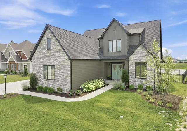 Homes for sale in Fort Wayne, IN | 10664 Chesntnut Creek Blvd, Fort Wayne, IN 46814 | MLS# 202627489