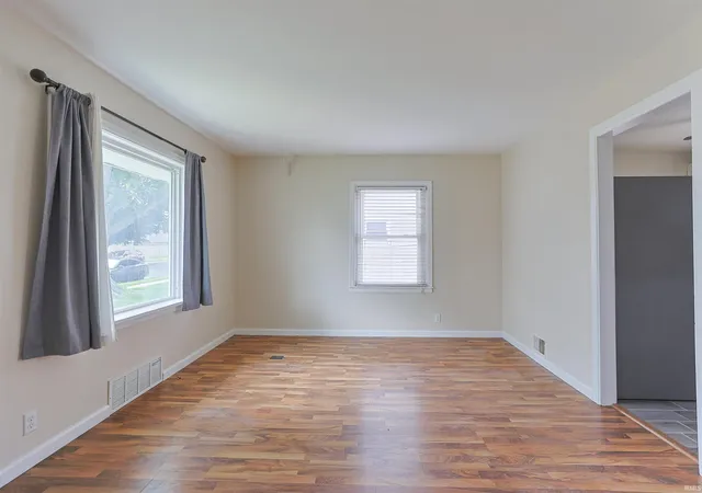 Photo 2 of Manufactured home for sale at 1421 Illinois St, South Bend, IN 46628 | MLS# 202627493 | Listing updated on 2026-07-20