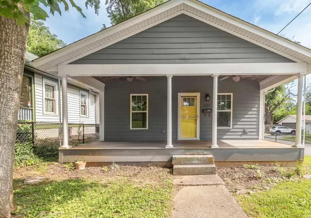 Photo 3 of Manufactured home for sale at 800 W 4th Street, Bloomington, IN 47404 | MLS# 202627499 | Listing updated on 2026-08-04