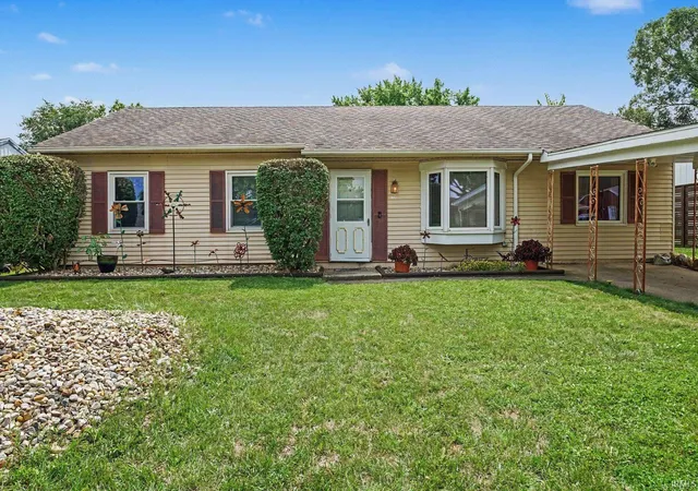 Photo 3 of Sale Pending at 1348 Viking Dr, South Bend, IN 46628 | MLS# 202627501 | Listing updated on 2026-07-13