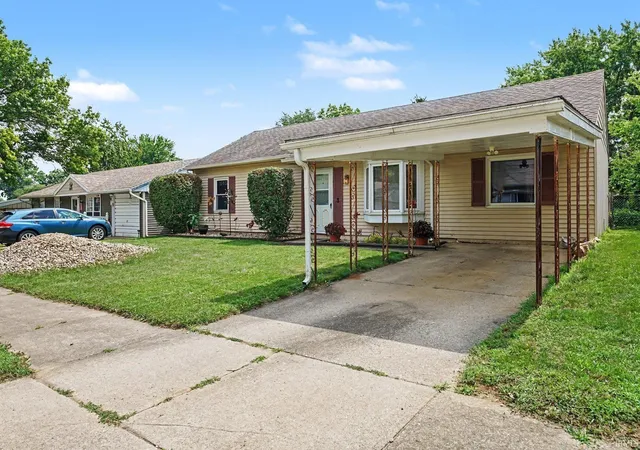 Photo 4 of Sale Pending at 1348 Viking Dr, South Bend, IN 46628 | MLS# 202627501 | Listing updated on 2026-07-13