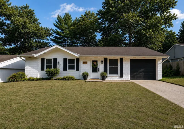 1st image of 1318 W Darden Rd, South Bend, IN 46628 | MLS# 202627502