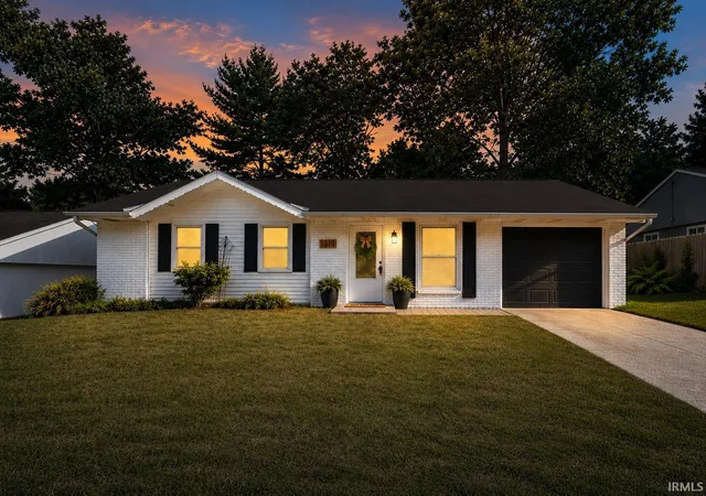 2nd image of 1318 W Darden Rd, South Bend, IN 46628 | MLS# 202627502