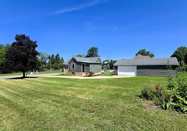 5th image of 1014 Eckart Ave, Auburn, IN 46706 | MLS# 202627504