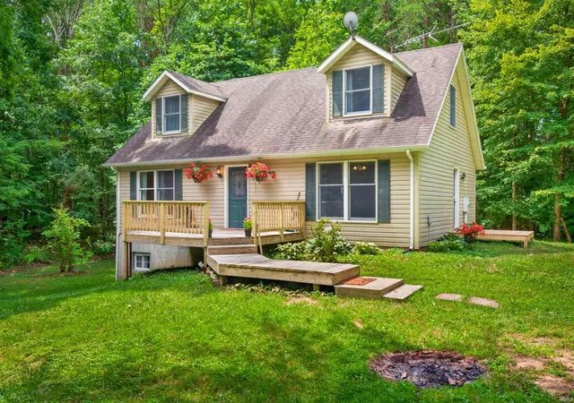Homes for sale in Bloomington, IN | 2310 E Deppermen Rd, Bloomington, IN 46160 | MLS# 202627507