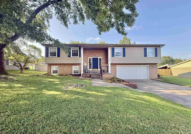 Homes for sale in Newburgh, IN | 7766 Owens Dr, Newburgh, IN 47630 | MLS# 202627518