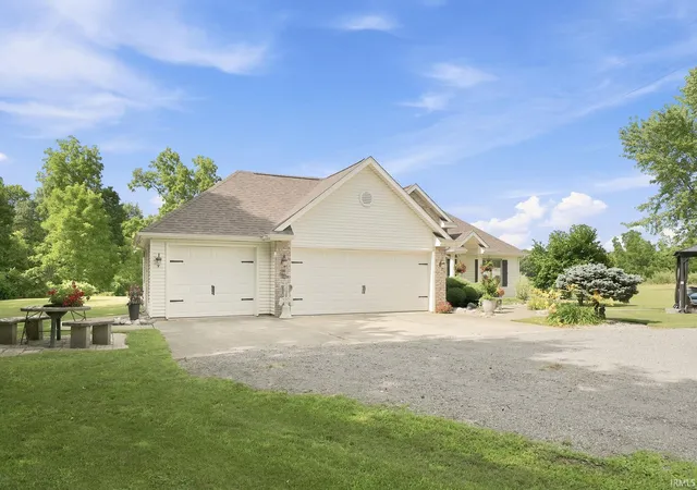 3rd image of 3139 County Road 72, Auburn, IN 46706 | MLS# 202627531
