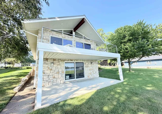 Photo 2 of Manufactured home for sale at 2711 Barrett Rd, Rochester, IN 46975 | MLS# 202627535 | Listing updated on 2026-07-17