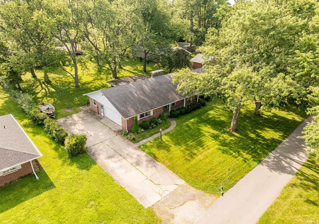 Homes for sale in Muncie, IN | 1906 N Meadowlark Ln, Muncie, IN 47304 | MLS# 202627537