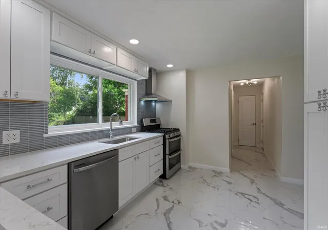 Photo 3 of Manufactured home for sale at 2420 S Twyckenham Dr, South Bend, IN 46614 | MLS# 202627540 | Listing updated on 2026-08-19
