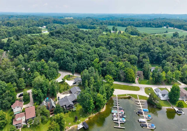 5th image of 340 W Melchoir Dr S, Santa Claus, IN 47579 | MLS# 202627562